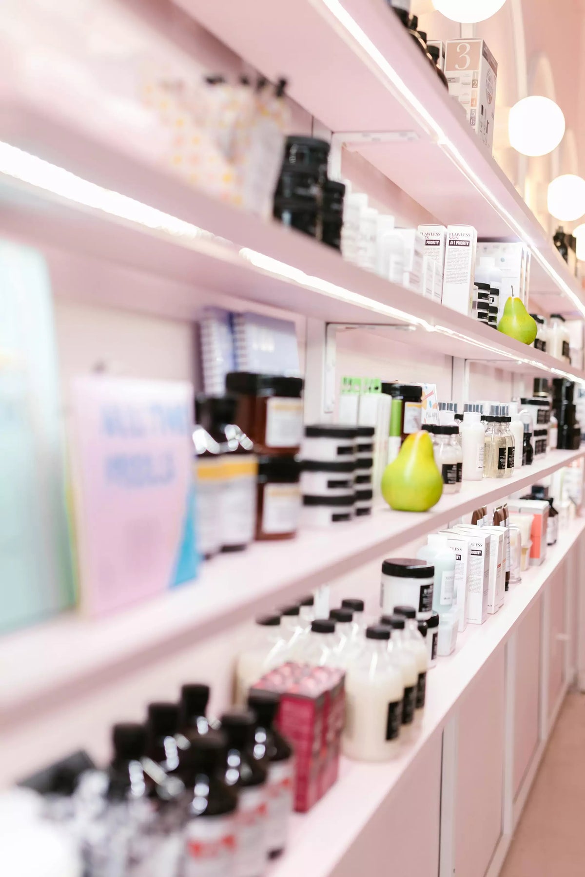 Comment différencier votre offre retail avec des marques de beauté suisses